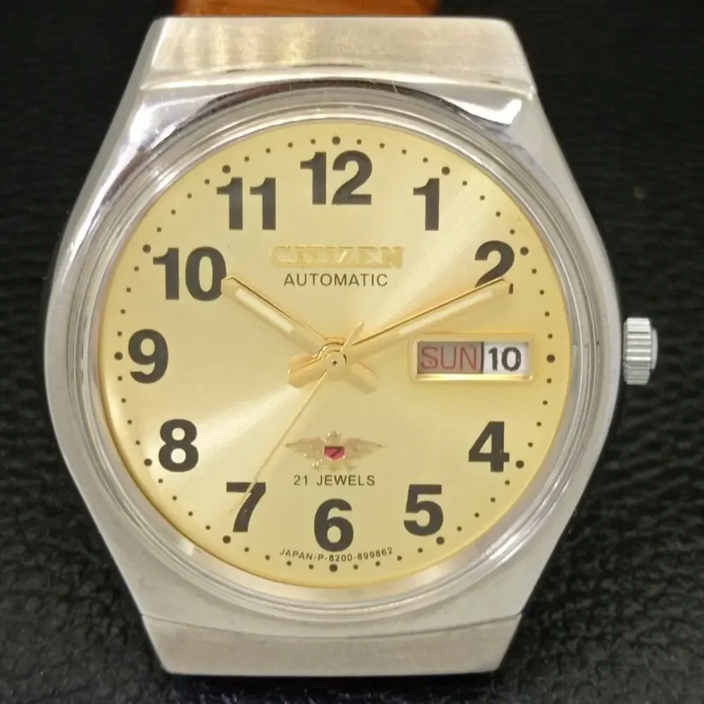 Vintage 1973 Citizen Automatic Mens Silver Watch W/daydate & Gold accents